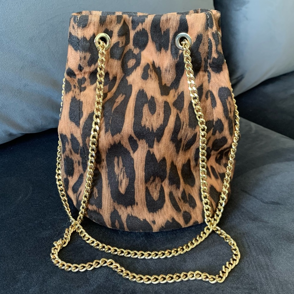 Express Leopard Bucket Bag